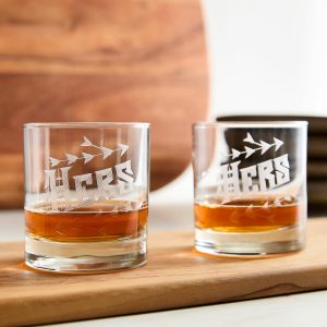 Love & Victory Engraved Couples Glass (Set Of 2)  |  Glassware & Barware Glassware & Barware Glassware & Barware