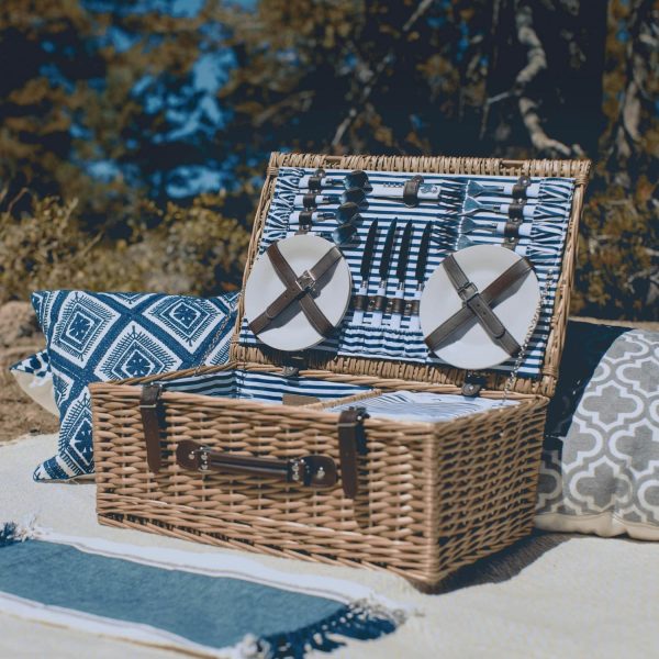 Party Pack Picnic Basket (22 Piece Set)  |  Outdoor Kitchen & Dining Outdoor